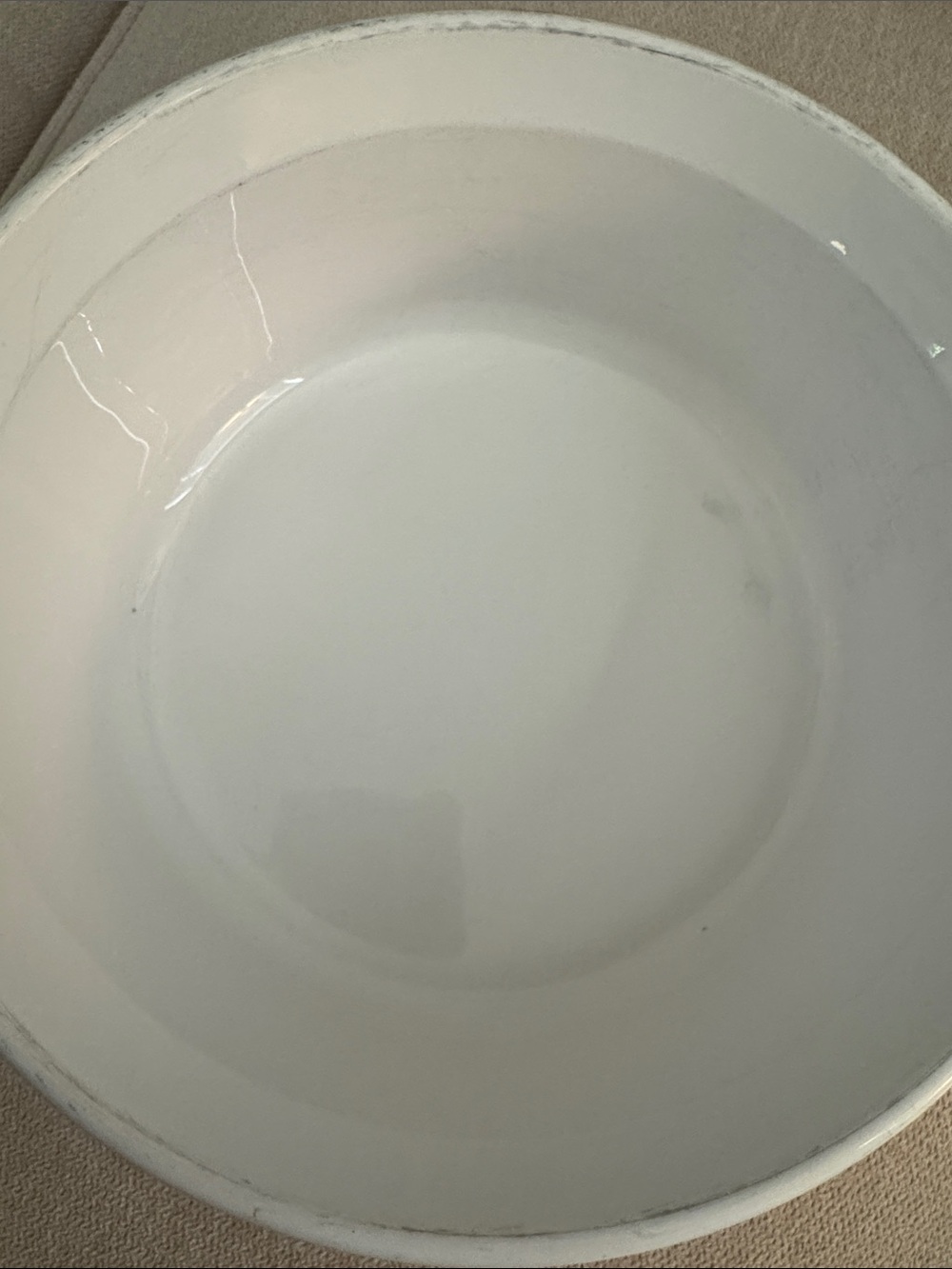 Corning Ware 1.6 Liter French White Round Dish with Lid - Picture 5 of 5